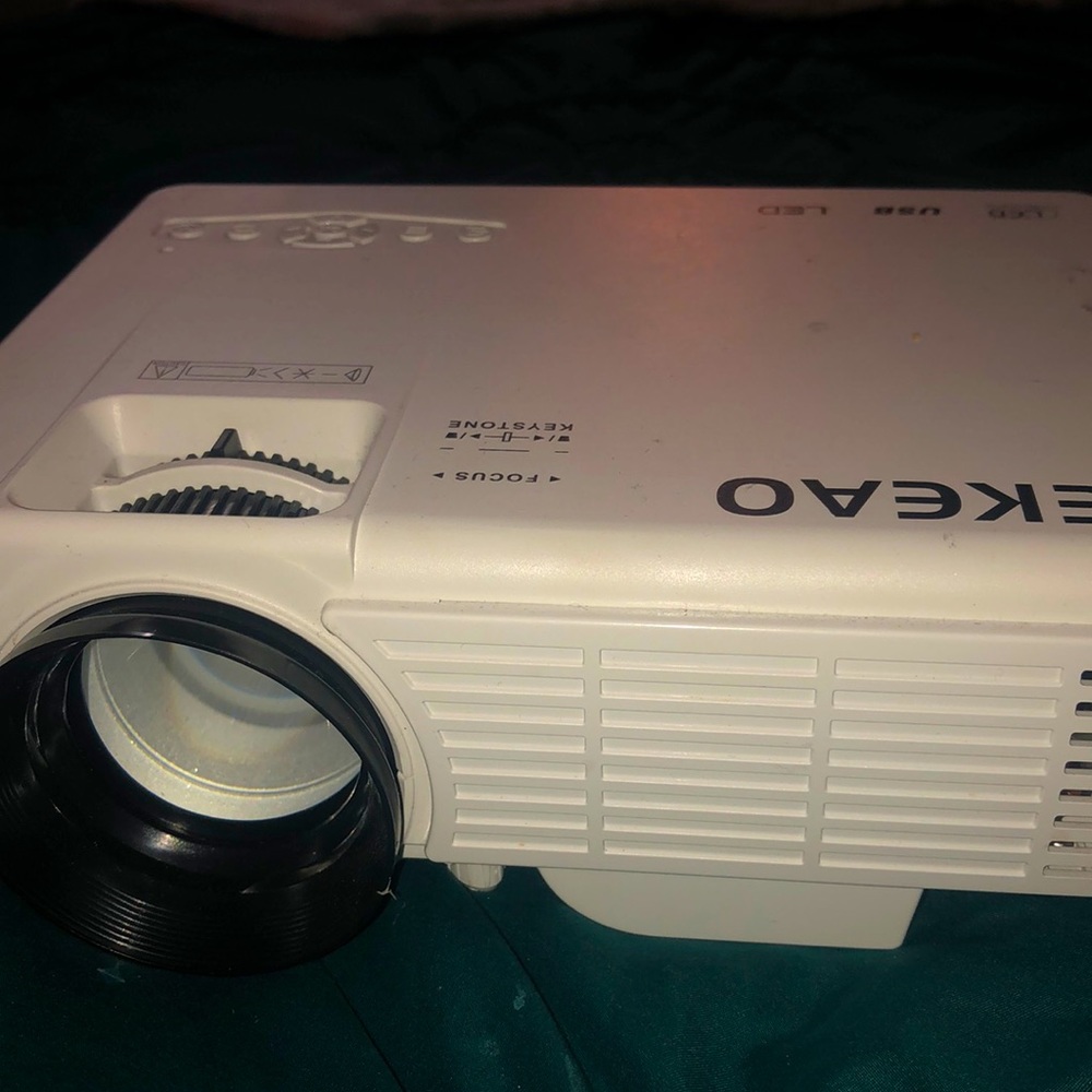 REKEAO HD Light Projector
